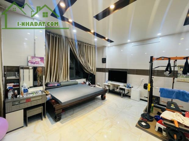 CHỈ 8.xTỏi, SÁT MT LŨY BÁN BÍCH, TÂN PHÚ, ĐƯỜNG 8m THÔNG TÂN BÌNH, 3 TẦNG, 4 x 18, [107] - 1