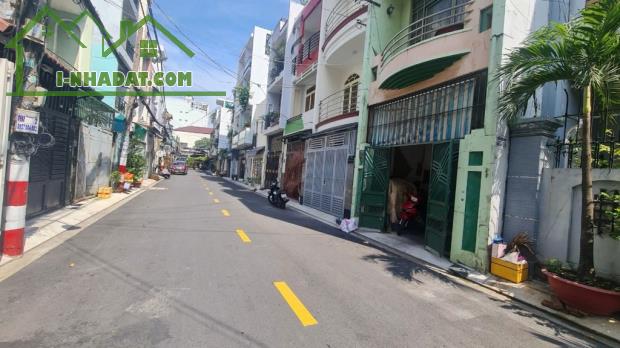 CHỈ 8.xTỏi, SÁT MT LŨY BÁN BÍCH, TÂN PHÚ, ĐƯỜNG 8m THÔNG TÂN BÌNH, 3 TẦNG, 4 x 18, [107]