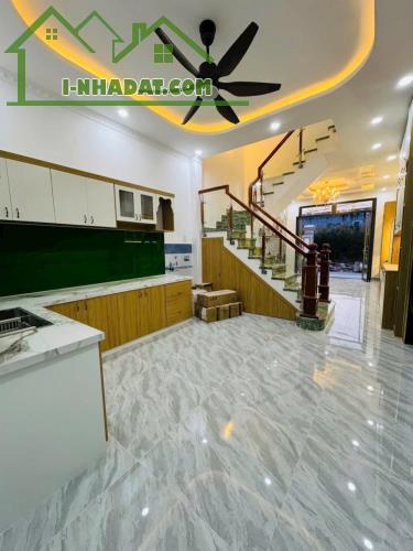 Nhà Bình Chánh 1 Trệt 2 Lầu 100m2 Hoàn Công đầy đủ AN PHÚ TÂY ! - 2