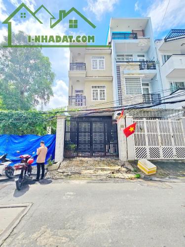 Bán nhà 2 lầu 3 PN mặt tiền đường số Tân Quy Q7 - 5