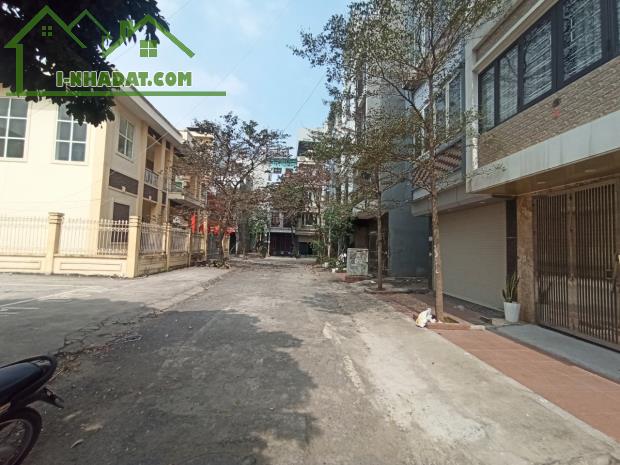 BÁN NHÀ LA KHÊ HÀ ĐÔNG_PHÂN LÔ_7 TẦNG THANG MÁY_VIEW SÂN THỂ THAO_DT:48M_GIÁ:9,8 TỶ