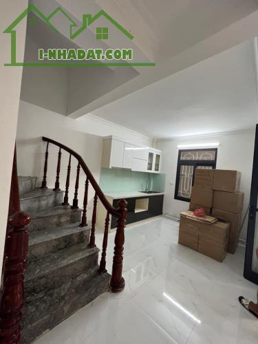 Bán Nhà Minh Khai Hai Bà Trưng 40m2 Hai Thoáng - 3