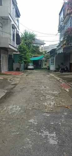 Cần bán nhà 3 tầng xây lệch Phố Bào Ngoại, Phường Đông Hương 86m2, rộng 4m giá chỉ 3 tỷ - 2