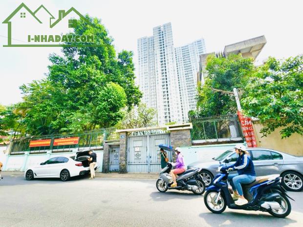 Bán Đất Mặt Tiền Đường Trần Ngọc Diện,Thảo Điền,Quận 2 DT: 1343m2(26x54) Xây Cao Tầng - 2