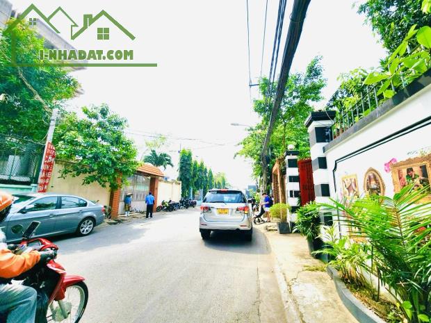 Bán Đất Mặt Tiền Đường Trần Ngọc Diện,Thảo Điền,Quận 2 DT: 1343m2(26x54) Xây Cao Tầng