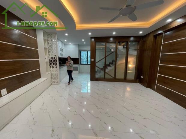 Xuân La, Võ Chí Công, Kinh Doanh, Cho Thuê Gara ôtô, 46M, 6 Tầng, MT4,5m, 9.2 Tỷ, Nở Hậu - 1