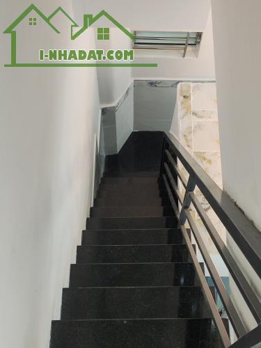 Bán Nhà Nhỏ Ni Sư Huỳnh Liên -Quận Tân Bình - DTS 28m2 - Hẻm Trước Nhà 4m - 2 Tầng - 1.xtỷ - 4