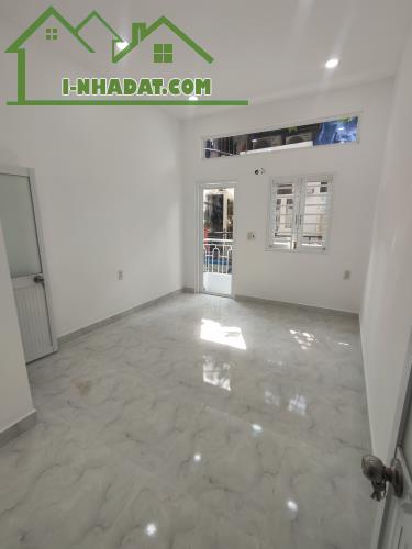 Bán Nhà Nhỏ Ni Sư Huỳnh Liên -Quận Tân Bình - DTS 28m2 - Hẻm Trước Nhà 4m - 2 Tầng - 1.xtỷ - 2
