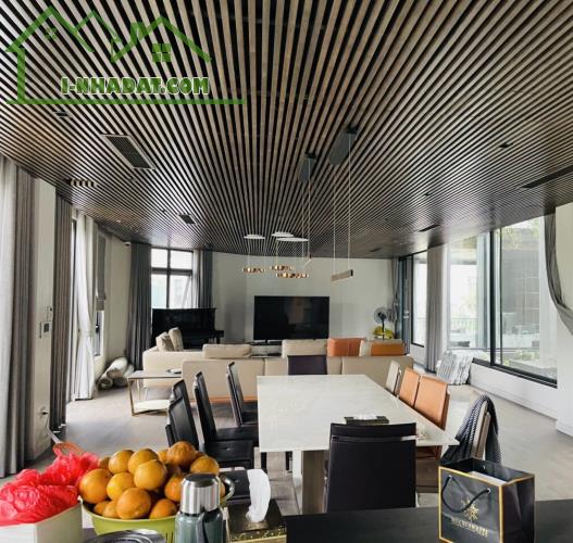 Bán biệt thự siêu hiếm, đẳng cấp Vinhomes Green Bay, lô góc 270m2, 163 tỷ - 3