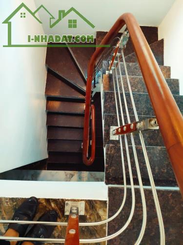 nhà 6T thang máy phố Dương Quảng hàm, Cầu GIấy kia moỏning đỗ cửa 0569766799