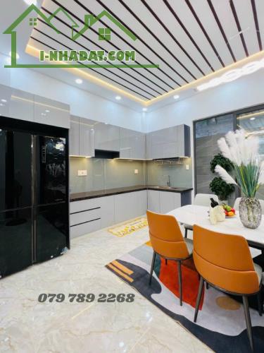 NHÀ 4 TẦNG MỚI ĐẸP- KHU BỜ SÔNG THỦ ĐỨC- VỊ TRÍ ĐẸP & HIẾM - 4