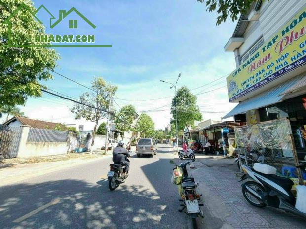 Bán đất góc 2 Mặt tiền Nguyễn Thành Phương, Thống Nhất, Biên Hòa, 320m2, giá 21.5 tỷ.