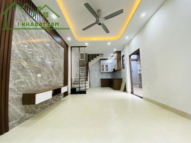 Bán nhà Vạn Phúc rẻ, đẹp, dt  rộng- 38m2x4tầng - nhà dân xây kiên cố chắc chắn - giá 6 tỷ2 - 3