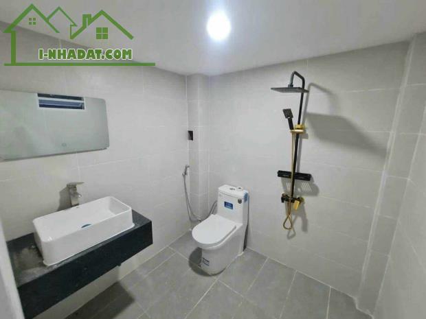 NHÀ MỚI  NGUYỄN CHÍCH - VĨNH HÒA - DT 80M2 - 2PN - Ô TÔ ĐẬU CỬA - GẦN BIỂN CHỈ 2.3 tỷ - 3