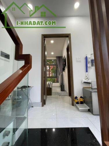 Nhà HXH Lạc Long Quân, P11, Tân Bình. (4*17m) Trệt lửng 2 lầu ST. Giá 8 tỷ TL