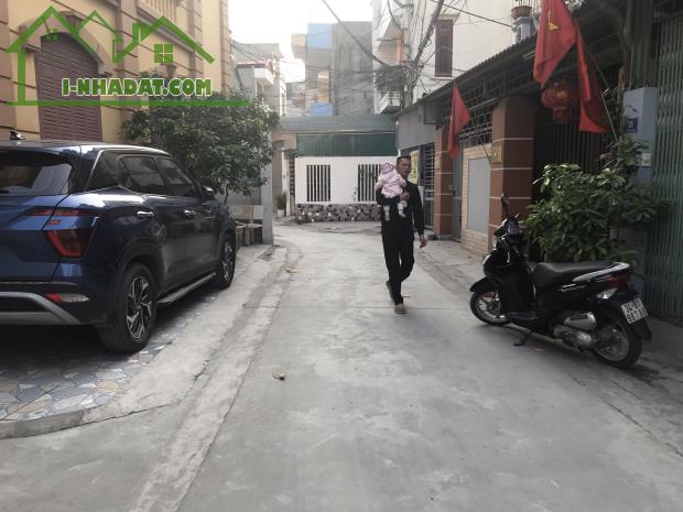 Cần bán lô đất đường thông ngõ ô tô phố Đàm Lộc chỉ 1,65 tỷ - 2