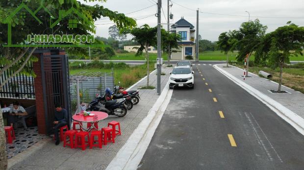 CHỦ GỬI KHU ĐẤT NẰM TẠI VÒNG XOAY BÀ SÁU VÀ NGAY MẶT TIỀN ĐƯỜNG 44A GIÁ BÁN 900 TRIỆU - 4