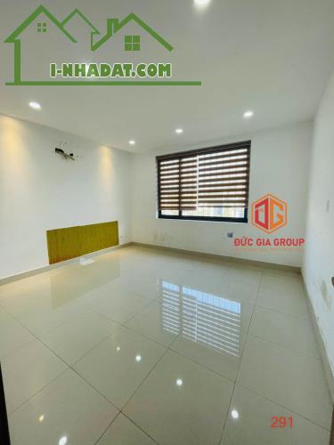 Bán nhà đường N4 đối diện trường Song Ngữ Lạc Hồng; 1 trệt 2 lầu 85m2 giá 7.5 tỷ - 5