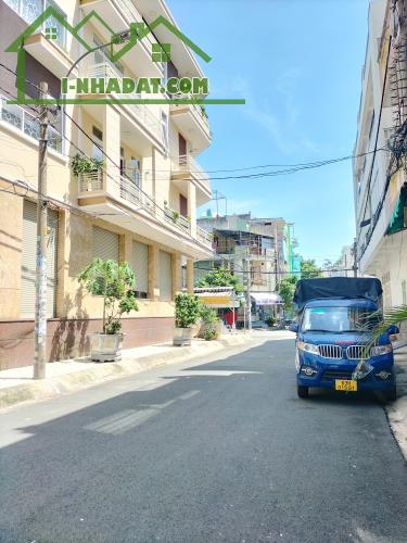 BÁN BIỆT THỰ PHỐ, GÓC 2 MẶT TIỀN ĐƯỜNG,, NGAY CHỢ PHÚ LÂM