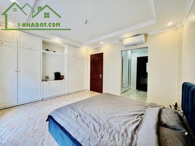 NHÀ XÂY MỚI GARA THANG MÁY PHỐ NGỌC LÂM,NGÕ THÔNG,DT 42M X 7 TẦNG.