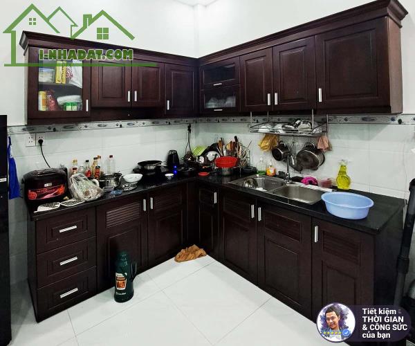 BÁN NHÀ TẠI PHƯỜNG TÂN HƯNG QUẬN 7. HẺM XE HƠI 5M. 4MX10M. NHÀ MỚI Ở LIỀN. SÁT QUẬN 1 - 4
