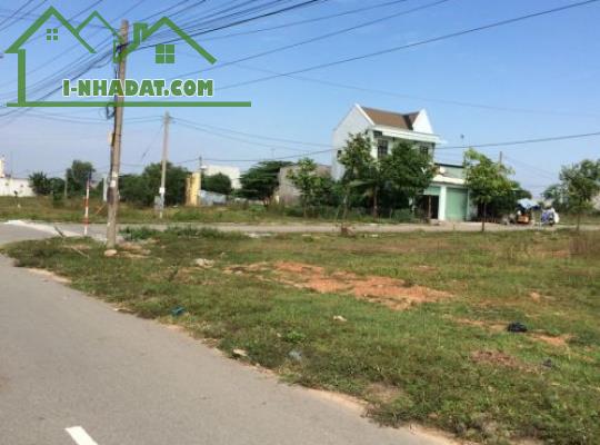 BÁN ĐẤT CHƯA BỆNH GẤP GIÁ 340 TRIỆU  - 2000m2 ĐẤT THỔ CƯ NGAY  TRƯỜNG HỌC - SHR