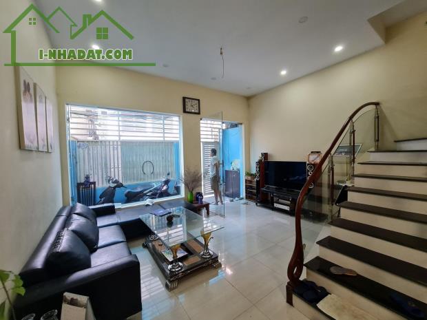 CỰC RẺ! BÁN GẤP NHÀ NGUYỄN VĂN CỪ, BỒ ĐỀ, 63M x 4T, MT 5M4, GARA, Ô TÔ THÔNG, KINH DOANH - 2