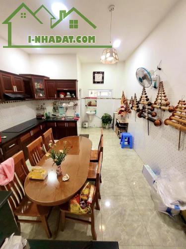 Bán gấp trong 7 ngày, nhà HXH Bình Thạnh, 82m2, chỉ 8 tỷ 600, gần chợ Bà Chiểu - 2