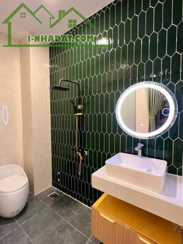BÁN NHÀ SỔ RIÊNG TC, 50m Đ. ĐỒNG KHỞI,5m ĐƯỜNG, 4PN, XE HƠI 7C, LƯU - 3
