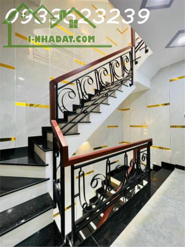 Bán nhà Bùi Đình Túy 5.6x19m , KC 5 Tầng ,  Hẻm xe hơi 6m & gần UBND Phường - 1