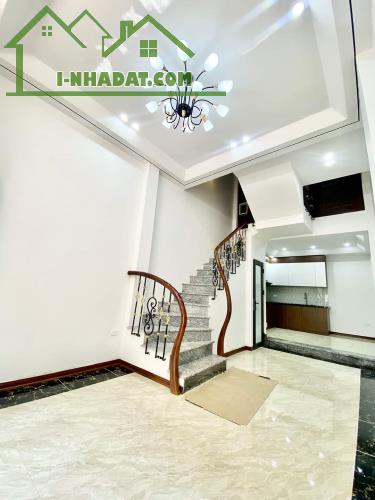 Bán nhà riêng Lai Xá 39m2 lệch tầng. Mặt tiền rộng, ngõ thông Ôtô vào nhà. 200m đến chợ - 3