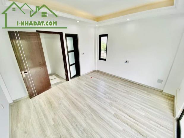 Bán nhà riêng Lai Xá 39m2 lệch tầng. Mặt tiền rộng, ngõ thông Ôtô vào nhà. 200m đến chợ - 1