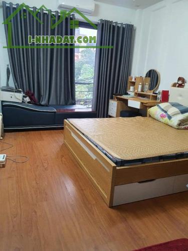 Bán nhà Phạm Văn Đồng, 80m2, 5 tầng , ô tô, vỉa hè, kinh doanh, nhỉnh 12tỷ. - 2
