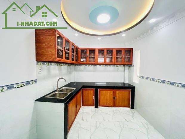 Nhà mặt tiền kinh doanh chỉ 4.09 tỷ 68m² 3 tầng sổ hồng riêng Huỳnh Tấn Phát Nhà Bè - 1