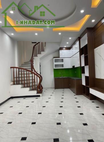 Giá Tốt. Bán Nhà Nguyễn Văn Cừ, Long Biên 33m2, 5T chỉ 5,95 tỷ