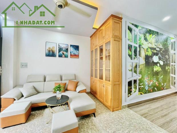 Giá siêu tốt, 84m2 chỉ 6 tỷ 950, nhà mới vào ở ngay, gần Đại học Ngoại thương - 2