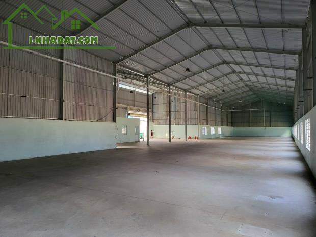 Cho thuê 1.300m2 KHO XƯỞNG mới Thuận An Gía : 50 triệu - 5