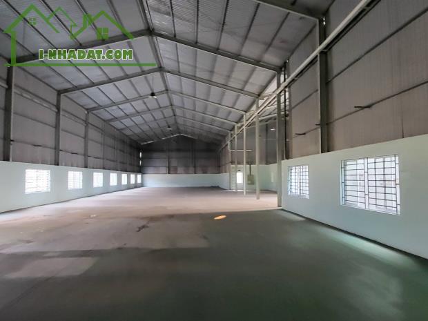 Cho thuê 1.300m2 KHO XƯỞNG mới Thuận An Gía : 50 triệu - 4