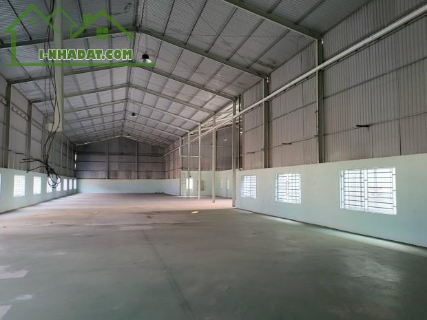 Cho thuê 1.300m2 KHO XƯỞNG mới Thuận An Gía : 50 triệu - 3