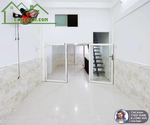 BÁN NHÀ ĐƯỜNG 20 THƯỚC.  4 TẦNG. 3MX7.1M. HẺM THÔNG 4M. XUNG QUANH LÀ KHU ẨM THỰC - 7