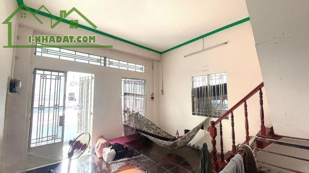 **Nhà 3 Tầng Phường 2 Quận 8 - Thông Số Đẹp 48m2 (4x12m) - Hẻm Trước Nhà 8m - 3.X Tỷ.** - 3