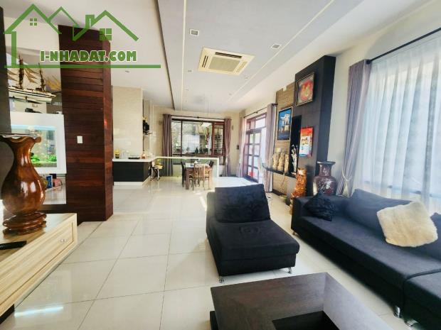 BIỆT THỰ MẶT TIỀN GIANG VĂN MINH - 210M2 - 3 TẦNG - MT:15M - HỒ BƠI  - 25.5 TỶ - 4