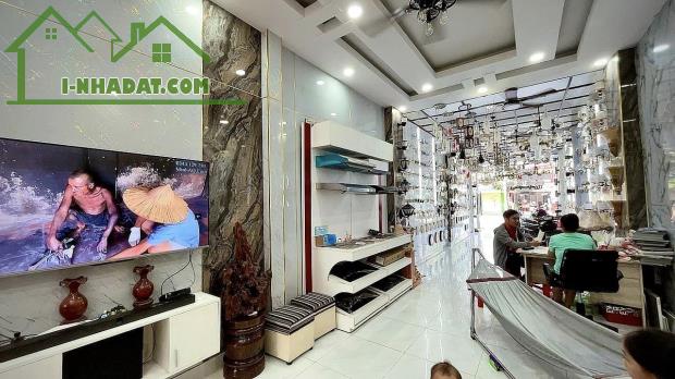 Cực hiếm! Bán gấp nhà mặt tiền TRỊNH ĐÌNH TRỌNG, DT 4.3x18m, 2 tầng, giá 11 tỷ TL - 1