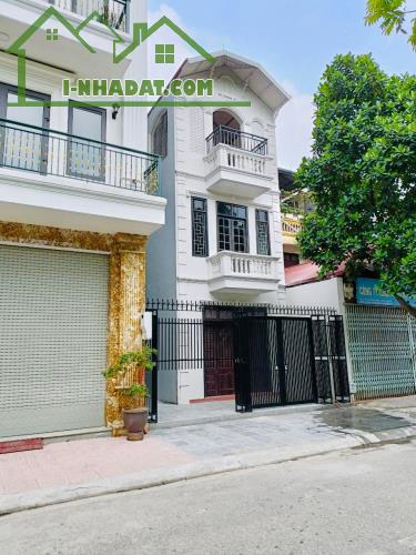 Phố Cổ Linh, View Vườn Hoa, Vỉa Hè, 3 Ôtô Tránh, 100m2, MT5m, KD-Văn Phòng, Ở Đẳng Cấp.