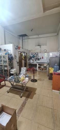 Bán nhà Mặt tiền Đồng Đen - ngay CV Bàu Cát, DT: 4.3x16m, 2 Tầng cũ, tiện xây, 18.9 tỷ - 1