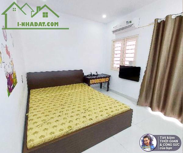 BÁN NHÀ HẺM 95 LÊ VĂN LƯƠNG. 33M2. 4MX7.5M. NHÀ MỚI. Ở LIỀN. TRUNG TÂM Q7. TIỆN VỀ Q1,Q4 - 5