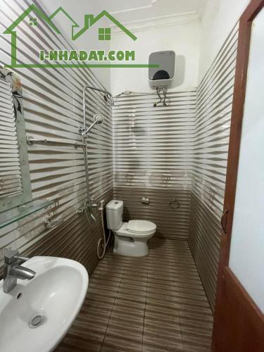 Cho thuê nhà tại phường Hồ Thuận Thành Bắc Ninh - 4 tầng 6 phòng ngủ fun nội thất