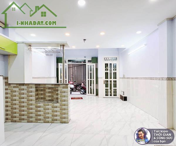 BÁN NHÀ 1 SẸC KHÁNH HỘI. 31M2. NHÀ MỚI 5 TẦNG. NHIỀU PHÒNG NGỦ. HẺM 3M. SÁT MẶT ĐƯỜNG - 4