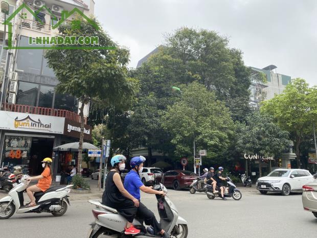 Hàng khủng Mặt phố Nguyễn Văn Lộc, Lô góc 2 mặt đường kinh doanh, vỉa hè ô tô đỗ, 32 tỷ