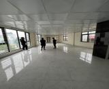 Mặt phố Yên Xá- Thanh Trì 7 tầng thang máy, lô góc diện tích 100m2 mặt tiền 20m2 giá 26.8
